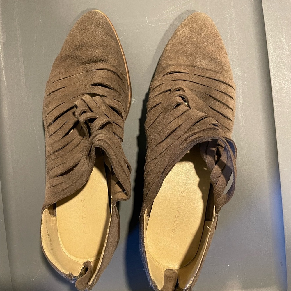 Chinese Laundry Taupe Suede Women's Shoes